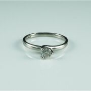 (DO NOT LOT) Platinum diamond set engagement ring - 3
