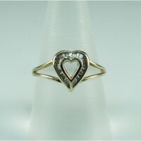 (DO NOT LOT) 9ct yellow gold diamond set ring