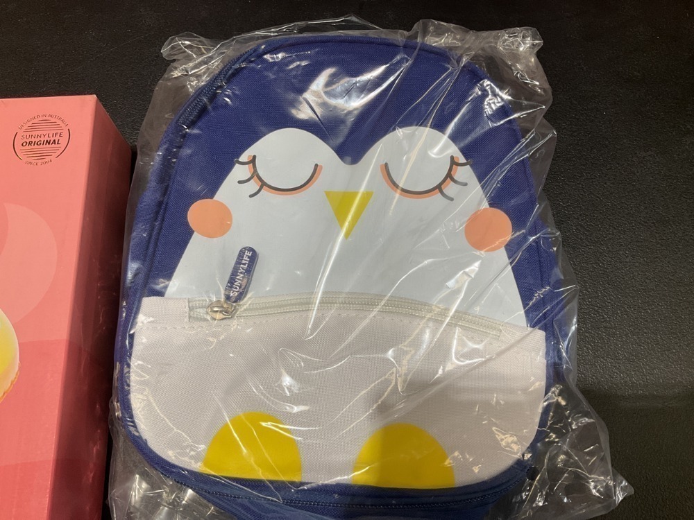 1 x Baby Float Rainbow 1 x Lunch Backpack Penguin 1 x Kids Swimming ...