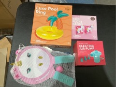 1 x Luxe Pool Ring Tropical Island
1 x Kids Float Bands Unicorn
1 x Kids Beach Bats
1 x Electric Air Pump - 2