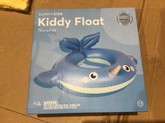 1 x Kiddy Float Narwhal 
1 x Beach Pillow 
1 x Retro Sun Visor 
1 x Kids Swimming Goggles 
1 x Beach Kit
1 x See Thru Pouch
1 x Luxe Mesh Beach Bag - 5