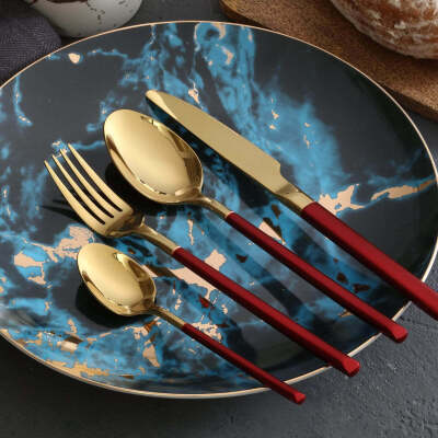 Italy 4 Piece Cutlery Set, Red