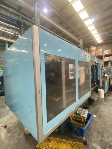 2010 Liguang FL-320ES Plastic Injection Moulding Machine