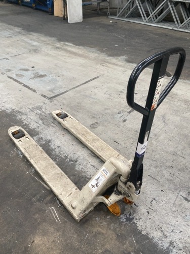 Crown PTH50 Pallet Jack