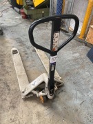 Crown PTH50 Pallet Jack - 3