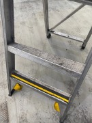 Quantity of 2 Bailey Industrial Alloy Platform Step Ladders - 3