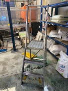 Quantity of 2 Bailey Industrial Alloy Platform Step Ladders - 5