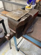 Steel Workbench & Contents - 3