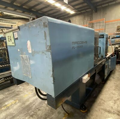 2010 Liguang FL-130ES Plastic Injection Moulding Machine