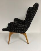 One original Grant Featherston R160 Contour Armchair, original upholstery. - 3