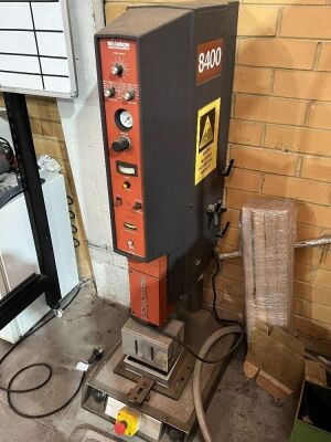 Branson 8400 Ultrasonic Welder