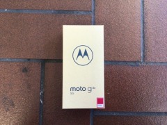 moto g84 5G 256GB (Magenta) MODEL: 5918952 - 2