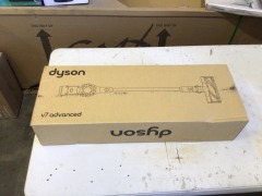 Dyson V7 Advanced Origin - 3