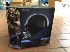 Star Wars The Black Series Darth Vader Premium Electronic Helmet - 4