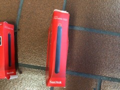 Sandisk E30 Portable SSD Drive (2TB) - 5