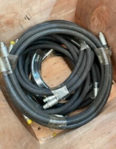 Assorted Hydraulic Hoses & Fittings