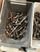 Qty of Clamp Fixing Bolts