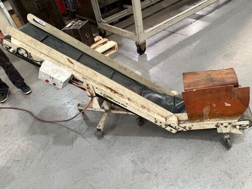 Fleming Mobile Trans-Flex Inclined Conveyor