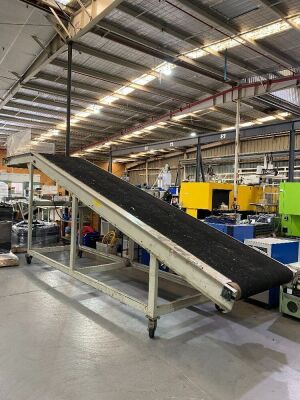 Australian Robot Systems Inclined Rubber Belt Conveyor