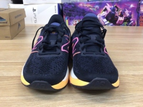 New Balance W880 M12,&nbsp;Size&nbsp;4.5(UK),&nbsp;Multicolour
