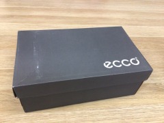 ECCO Soft 2.0 Tie Women's Leather Walking Shoe, Size 7.5(UK), Black - 8