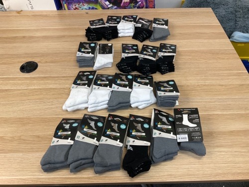 Bundle Of 21 x 3 Packs Of Assorted Kids Socks, Size S 9-12