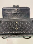 One used Chanel labelled leather handbag - 3