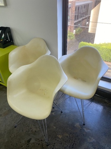 Quantity of 3 Eames Plastic Arm Chairs