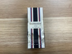 Bundle of 1 x Hugo Boss Man Extreme Eau De Parfum 75ml & 1 x Tommy Hilfiger Tommy Eau de Toilette 30ml - 5