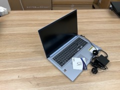 Asus VivoBook 17.3-inch R5-5600H/8GB/512GB SSD Laptop M1702QA-AU014W - 4