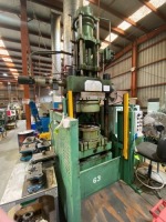 Jing Day 260 Ton Rubber Injection Moulding Machine