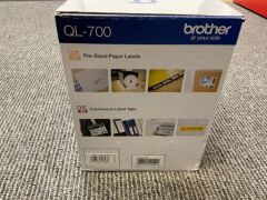 Brother Professional Label Printer QL-700 - 4