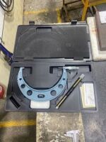 Mitutoyo 7"/8" Outside Micrometer