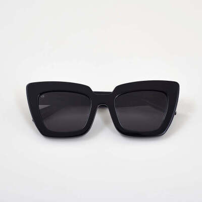 Vamaro Atara Black Sunglasses