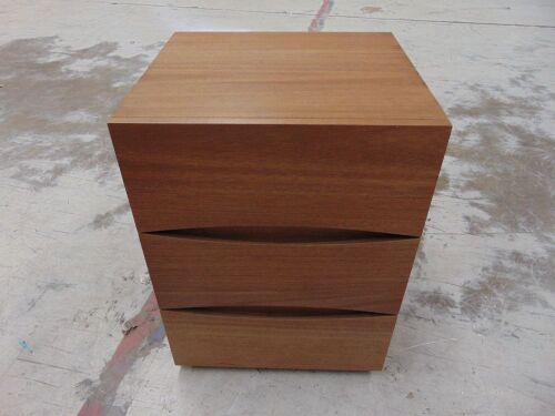 SilverLynx "My Design" 3 Drawer Bedside Table - Latte - Narrow FIS DIMS= 620 x 450 x 420