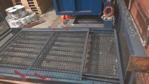 Safetech 2000Kg Pallet Inverter With Fencing - 4