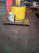 100 kg swivel lifting crane with fork tyne base - 5