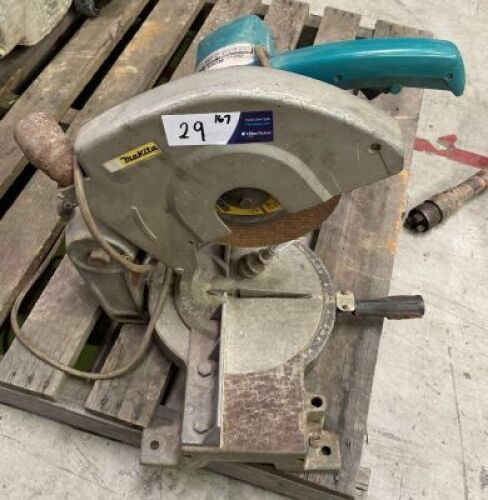 Mitre saw, Makita, Model 2400B, 255mm blade, 1380W, 240V plug in