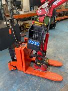 2014 Maxi lift M50 Hydraulic Crane - 3