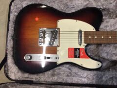 Fender American Professional II Telecaster, Rosewood Fingerboard in 3-Color Sunburst - 3