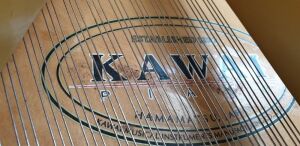 Kawai GL30 Grand Piano (Mahogany) - 13