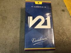 3 x Vandoren B Flat Clarinet Reed V21 10 Pack - 3