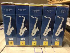 3 xTenor Saxophone Reeds - Vandoren V21 - Strength #3 - 5 Pack & 2 x Tenor Saxophone Reeds - Vandoren V21 - Strength #4 - 5 Pack - 4