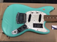 Fender Vintera 60s Mustang, Pau Ferro Fingerboard, Seafoam Green - 3