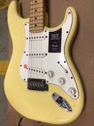 Fender Player Stratocaster, Maple Fingerboard in Buttercream - 3