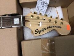 Squier 40th Anniversary Stratocaster Gold Edition in Sienna Sunburst - 4