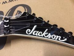 Jackson JS32Q Dinky Arch Top JS32Q DKA, Dark Sunburst - 4