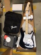 Squier Sonic Stratocaster, Maple Fingerboard Electric Guitar Pack in Black - 2