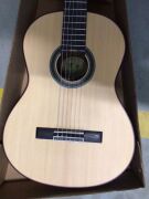 Valencia 700 Series Classical Guitar - 3