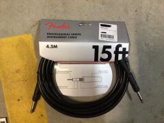 2x Fender Professional Series Angled Instrument Cable 4.5m - 2